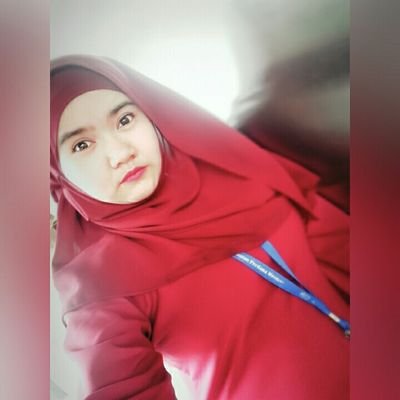25 years old 
im now praktical at jpm 
sumandak sandakan 
anak sulung 
single