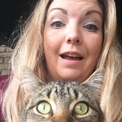 Quirky mom, Jesus lovin' JMS Media Specialist, and saver of cats.