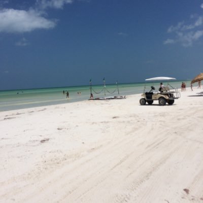 Si piensas en algo muy pero muy natural isla Holbox es lo ideal contamos con transportación marítima y terrestre en todo el estado de Yucatán y Q,ROO