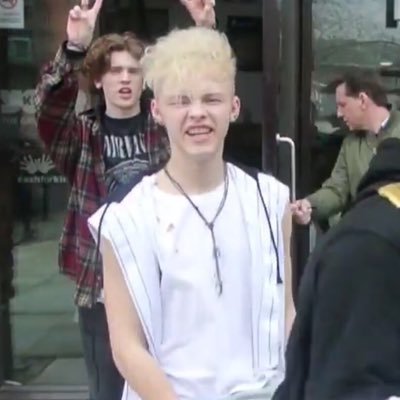 Ashhhlyn_Jones's profile picture. follow @Haku_The7 she give you free follow✨