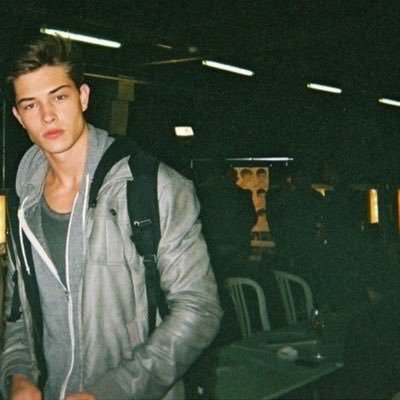 treyrpgtrd's profile picture. sciences+option maths et dessin:p envoyez vos nudes en dm