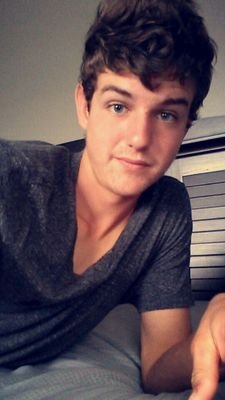 Josh_weav's profile picture. work hard repeat an live to hunt the boys of fall #whitetails