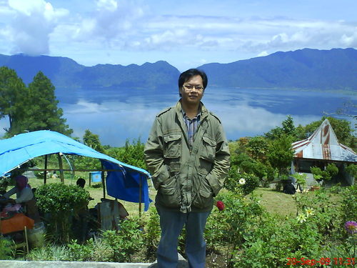 windbluekazeru's profile picture. just a old man searching a time to back young.