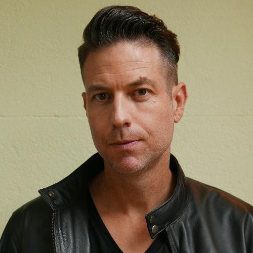 ChrisHookjourno's profile picture. Journalist. Comedy aficionado.