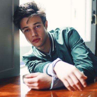 Cameron dallas only backup follow my main @camerondallas