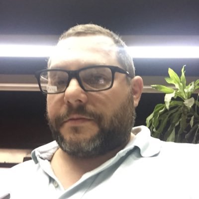 SNLIMONTA's profile picture. Sergio, empresario, 40 años. Ex-estudiante de Derecho, ferviente hincha de River Plate.