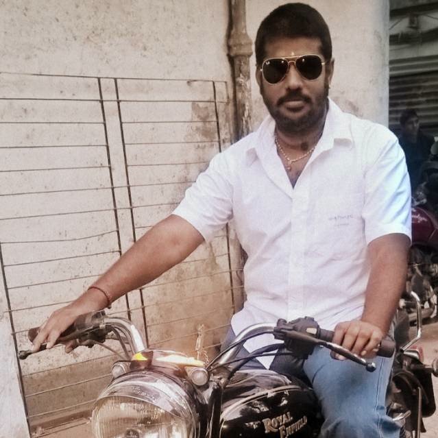 adrishukla81's profile picture. life is short…smile while you still have teeth