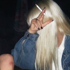 rpgsilver's profile picture. contexte dans les photos et perso pris dans les favs // f:18 | g:19.