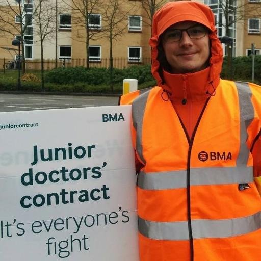 Junior doctor, Anaesthetist, St John Ambulance volunteer, big fan of the colour orange