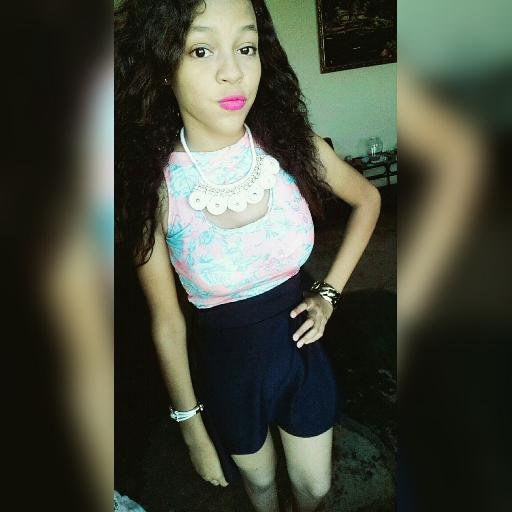 Geraldy_16's profile picture. Music♥Snap♥Libros♥.
No es una pequeña palabra.