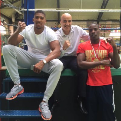 head coach of the world famous Repton Boxing club, pro coach of @topboxersadiq - just living😎