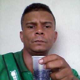 primeramente nao sou famosin sou conhecido sao coisa diferente / e ja dexano claro para as peste ruim q esse perfil nao foi feito pa agrada ninguem obrigado