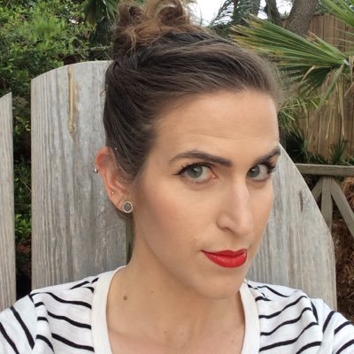 laurablushing's profile picture. 