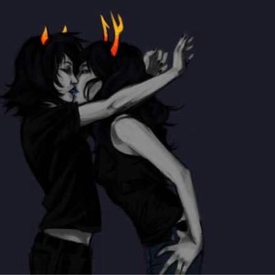 Heeeeeeeey guys! It's Vriska ::::) #UsesHumanTerms +18 #incestkink #domination none of the pictures I post are my own.