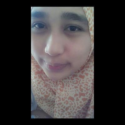 sharinahren's profile picture. Don't JUDGE A Book By Its COVER