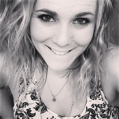 ♥ Lab mom. fruit addict. ABA therapist. green bay packers. tattoo obsessed ❤ Disney lover. type 1 diabetic fighter. FRIENDS enthusiast.