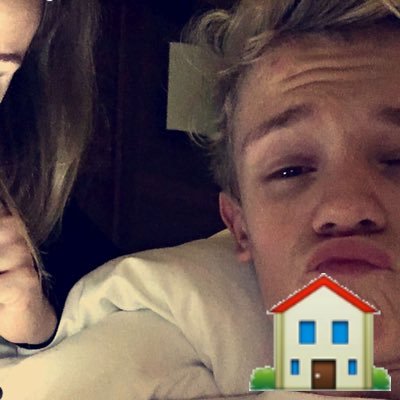 Directioner•Bambino•Belieber•Charlie is my hero•17.03.2016 I saw @BarsandMelody•