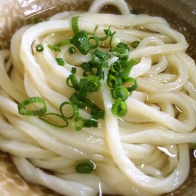 2015年12月結成。指揮者山さん @yamahiro1969 のもと、香川県高松市で活動する女声合唱団です♪monosso(ものっそ)=讃岐弁で「とても」。練習は月に1回。 団員大募集中!私たちと一緒に、アツい女声合唱しませんか?・゚・((*´ω`*))・゚・