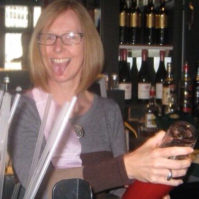 Mountain biker, snowboarder, Reiki practitioner, reflexologist, coffee lover, real ale drinker, cake baker - Biggleswade- Bedfordshire