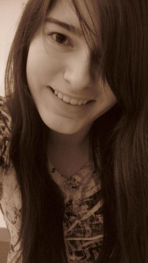 Fangirl, #swiftie, #hayniac. @taylorswift13 @sarahcammusic @hunterhayes @owlcity @recklesspursuit. I MET SARAH 12/22/13!