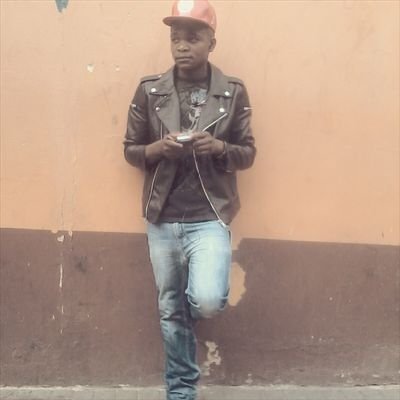 zibamikhy3's profile picture. I try,i fall,i get up again,#one step at a time.