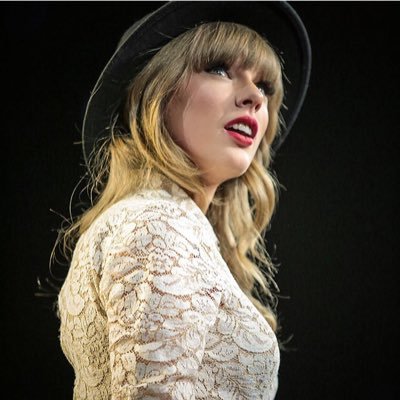 1t3swizzle's profile picture. proud swiftie