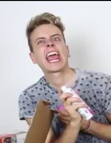 Ich liebe Bibisbeautypalace und Dagi bee!!!! @BibisBeauty ♥♥♥♥♥♥♥♥♥ @dagibee♥♥♥♥♥♥
@julienco ♥♥♥♥♥♥♥Lieblingsmusik: von Sabaton…
