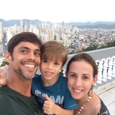 Empreendedor, investidor, professor e judoca. Amante dos esportes e da natureza.