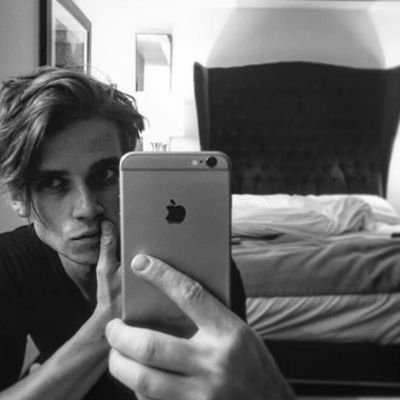 joe_cugg's profile picture. A fanpage of Joe Sugg (and sometimes of other youtubers) .
Joe liked x2 .
Check out my Instagram at the link below !