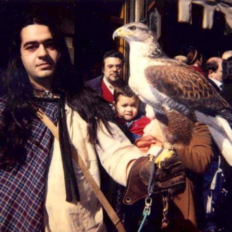 eliasU79's profile picture. Existen tres clases de personas; las que saben contar y las que no.