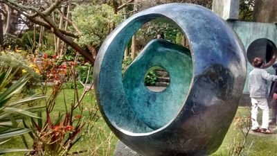 OnvieK's profile picture. 