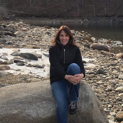 finallyworking's profile picture. 