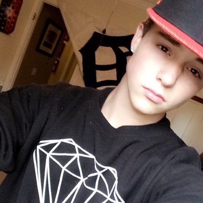 alex_ight1's profile picture. im 15 my bday is may 5th and i love chillin with people musicaly: alex.ight