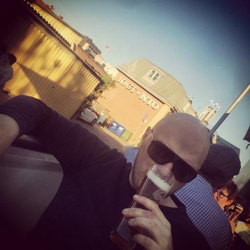 TomLindh's profile picture. Mina åsikter, ingen annans. Västeråsare i exil, VIK Hockey, inget annat!