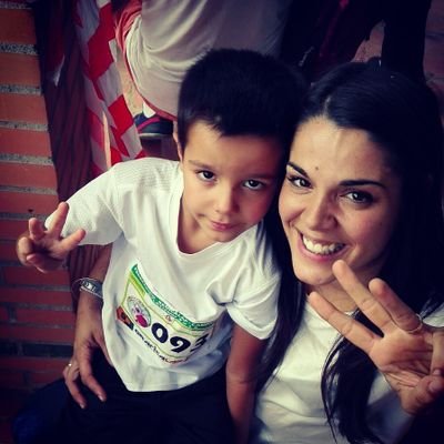 Jennifer2323Jm's profile picture. 