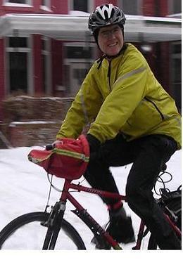 An inveterate cyclist since age 5 - I designed an accessory to protect your hands while cycling in winter. Available over the internet https://t.co/7Iygf050Pf