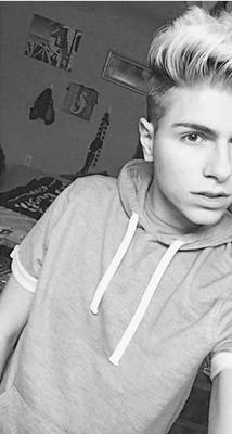 ·nata·
I'm your worst nightmare and your sweetest dream
