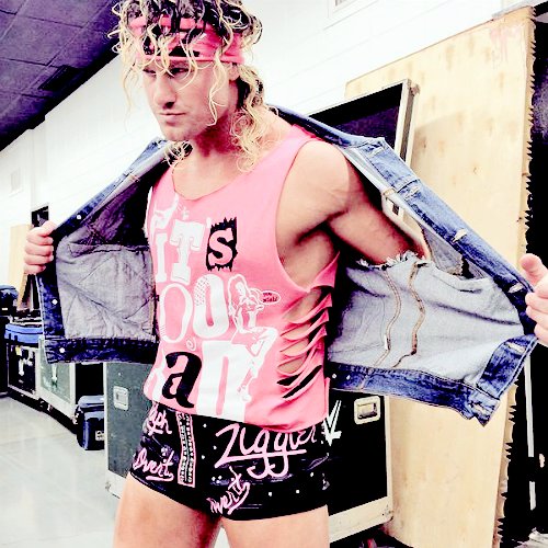 HeJustShowsOff's profile picture. You wish you could be him, but he's too damn good. But, its whateves. And also, he's a comedian to pay the bills, but its whateves. [Not @HeelZiggler]