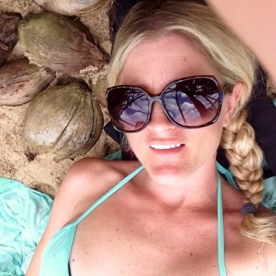 erratictweets's profile picture. Fan of: insurtech, @myproprotect, @iworkwhereiwant, @chailaiorchid, puggles, mini donkeys, running, traveling, stylish swagger & red wine