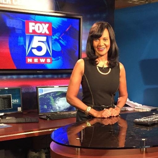 gwenfox5dc Profile Picture