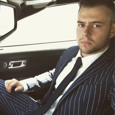 doing everything in my power to accomplish my Goals! ⚡️ Points of interest: ✈️🏋💰🤝