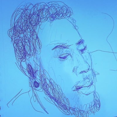 eaushxt's profile picture. 