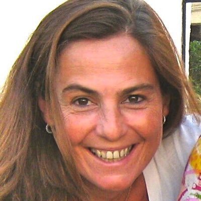 Esposa, madre, y periodista. Comparto lo que hace el @iesebschool, la escuela de negocios de la @unav, pero también mi manera de ver la vida.