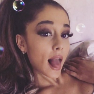 #FollowBac @arianagrande Ariana the best, Arianator, Follow me guys Dangerous Woman, Be alrigth, Focus, the best song to my babe, love her