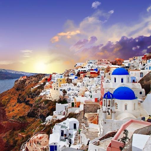 Just arrived in Greece? From an Acropolis tour to a biblical tour and a wine tasting in the evening, we can offer you experiences to be remembered!