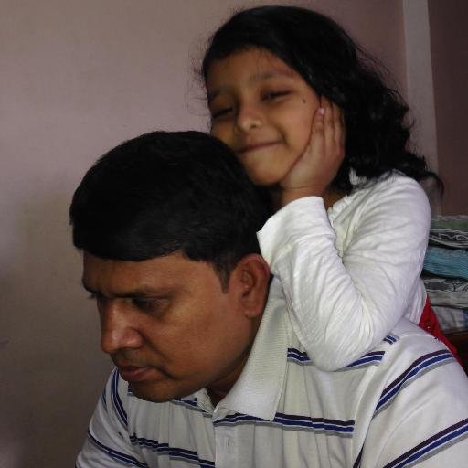 r2manoj's profile picture. 