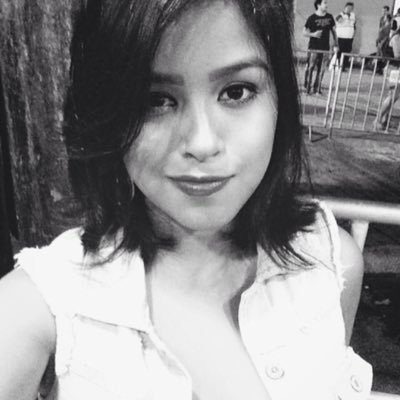 stevbarros's profile picture. 22 anos, vegetariana, canceriana, natureza, filha de Iemanjá, club do açaí na tigela, curto coisas estranhas, irônica, debochada e ainda consigo ser mãe.