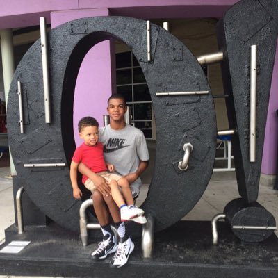 jaronwton's profile picture. I love Music And Pop