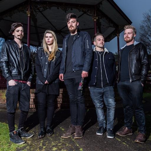Alt/Rock 5 piece from Berkshire. MUSIC - https://t.co/cb5Qz8N4fj CONTACT - ElaseaUK@hotmail.com MERCH - https://t.co/PmQQpR1hJb