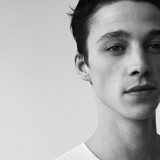 ashrpgzah2's profile picture. Elle est ma Reine.